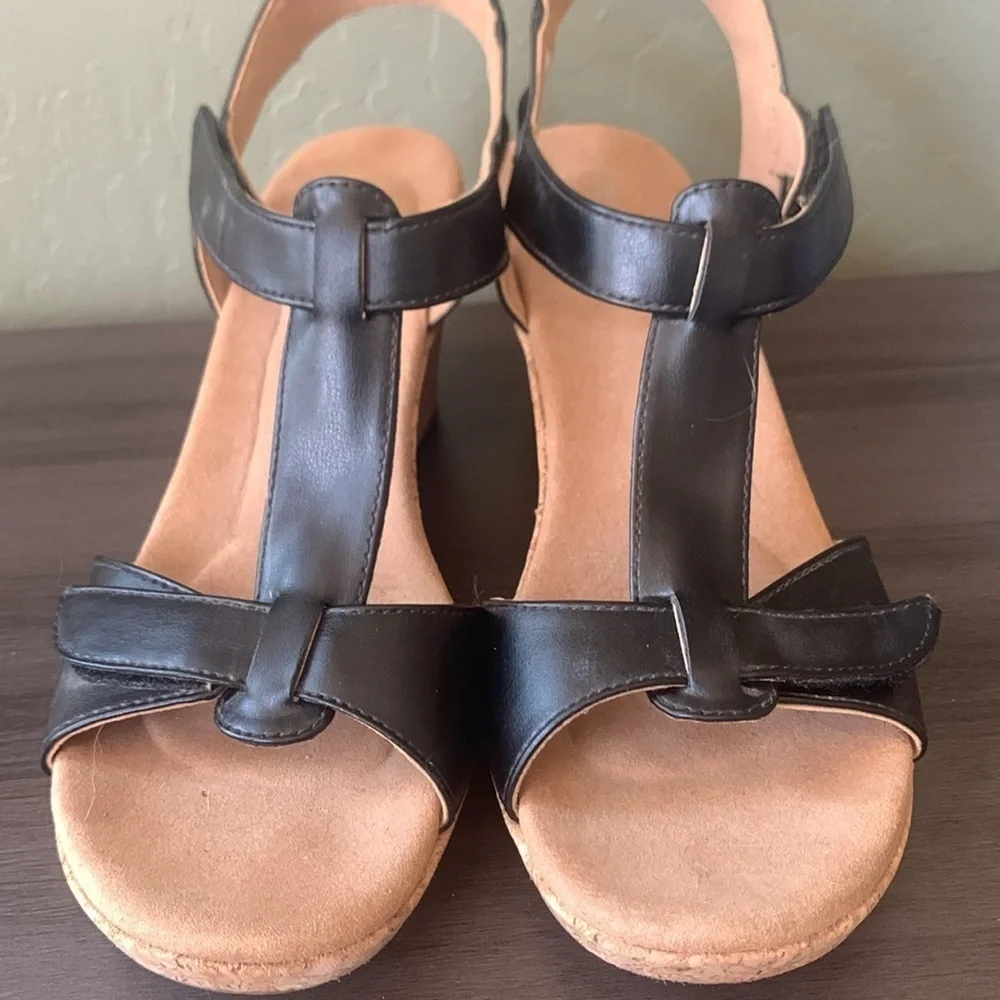 Rockport Blanca T Strap Black Leather Wedge Sandal Size 10.5